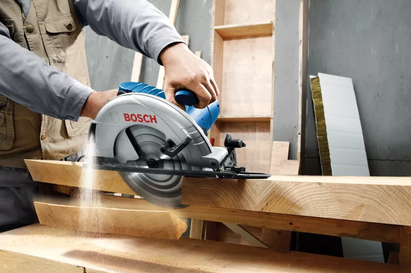 Circular discount wood saw