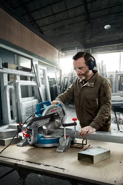 Bosch sliding compound miter deals saw with laser